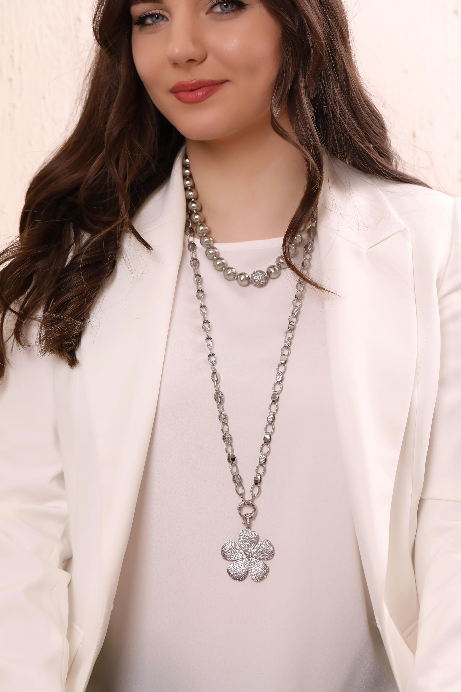 Beş Yapraklı Zincir Kolye