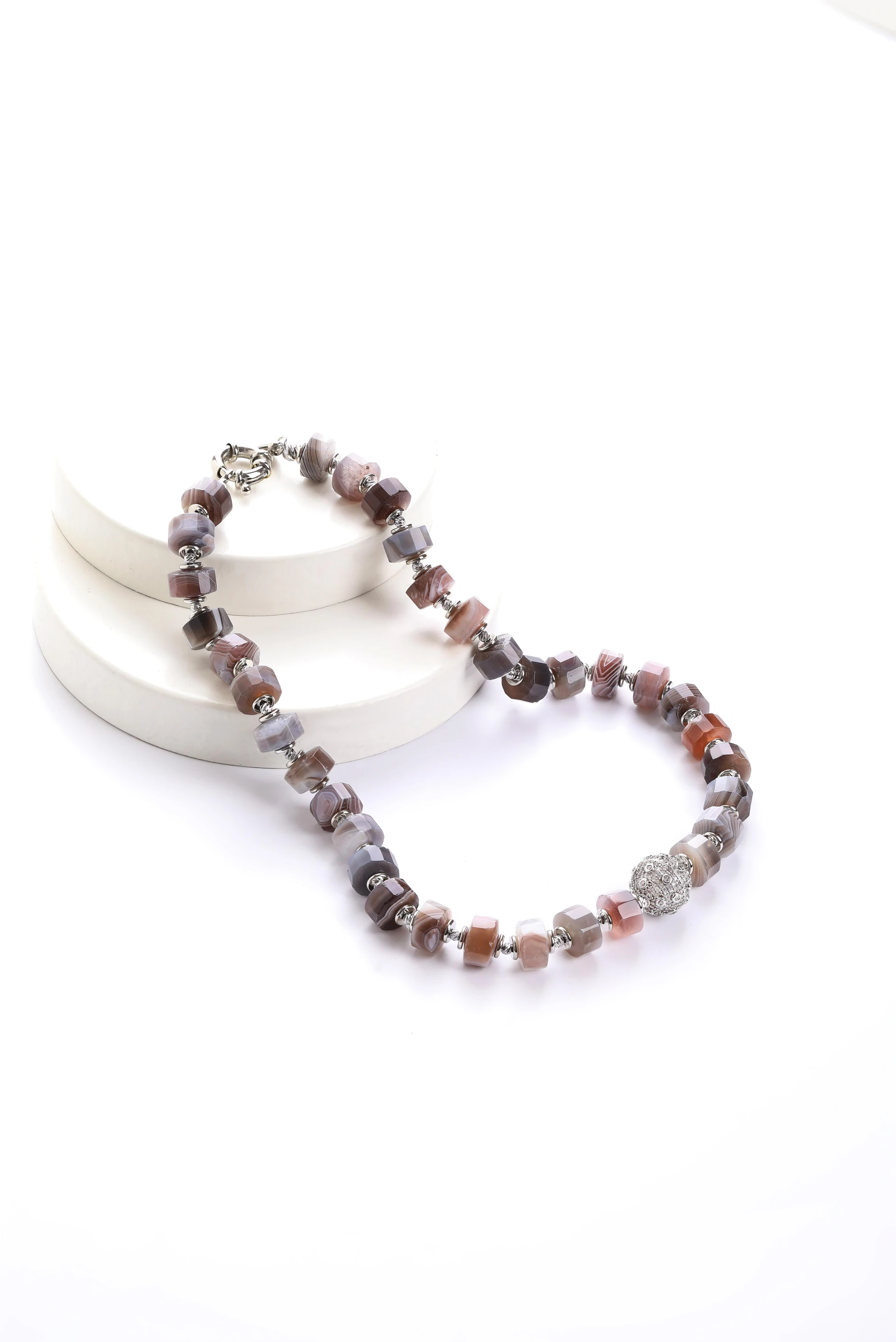 Bostwana Akiği Taşlı Kolye