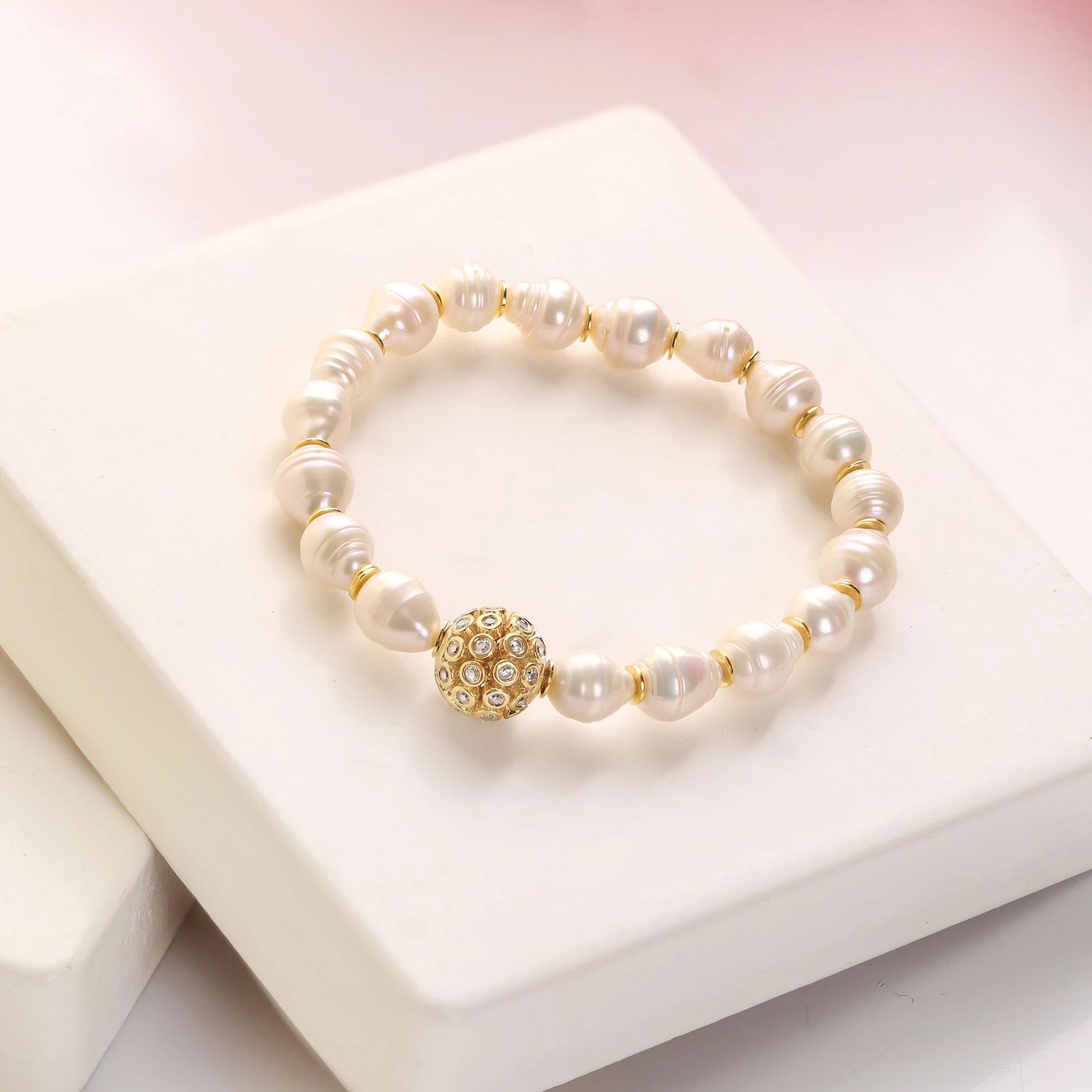 Damla İnci Taşlı Top Bileklik