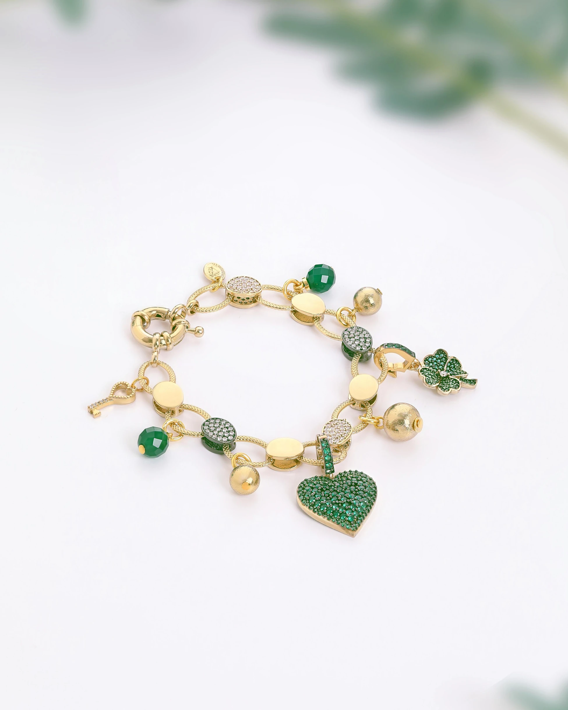 Green Heart Charm Bileklik