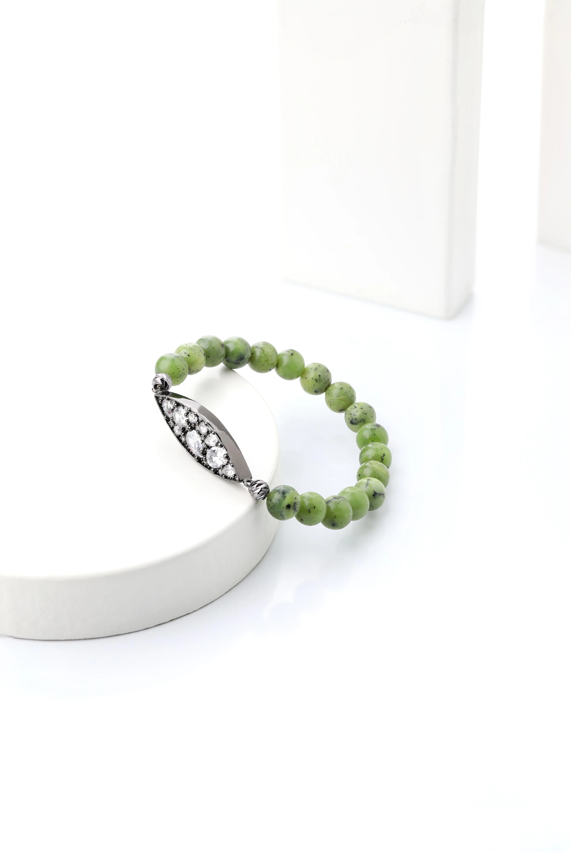 Yeşim Taşı Mekik Bileklik