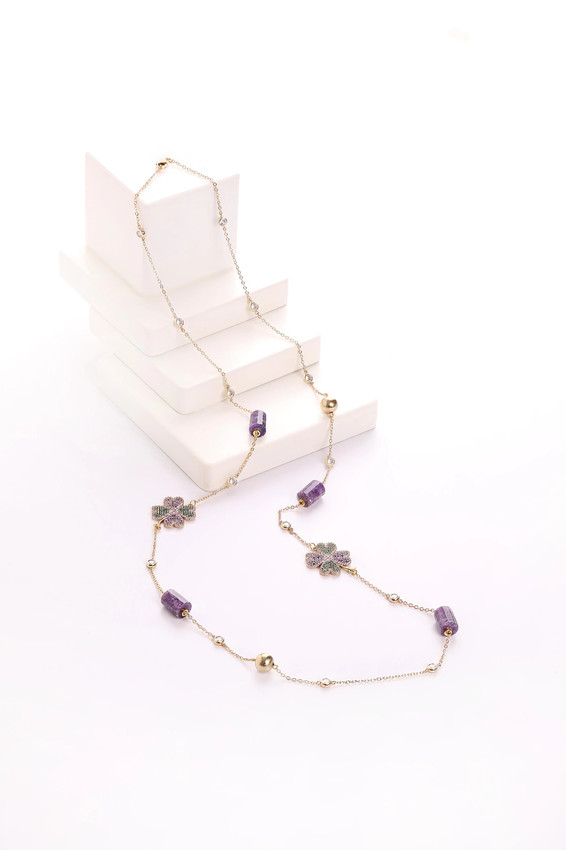 Yonca Detaylı Zincir Kolye