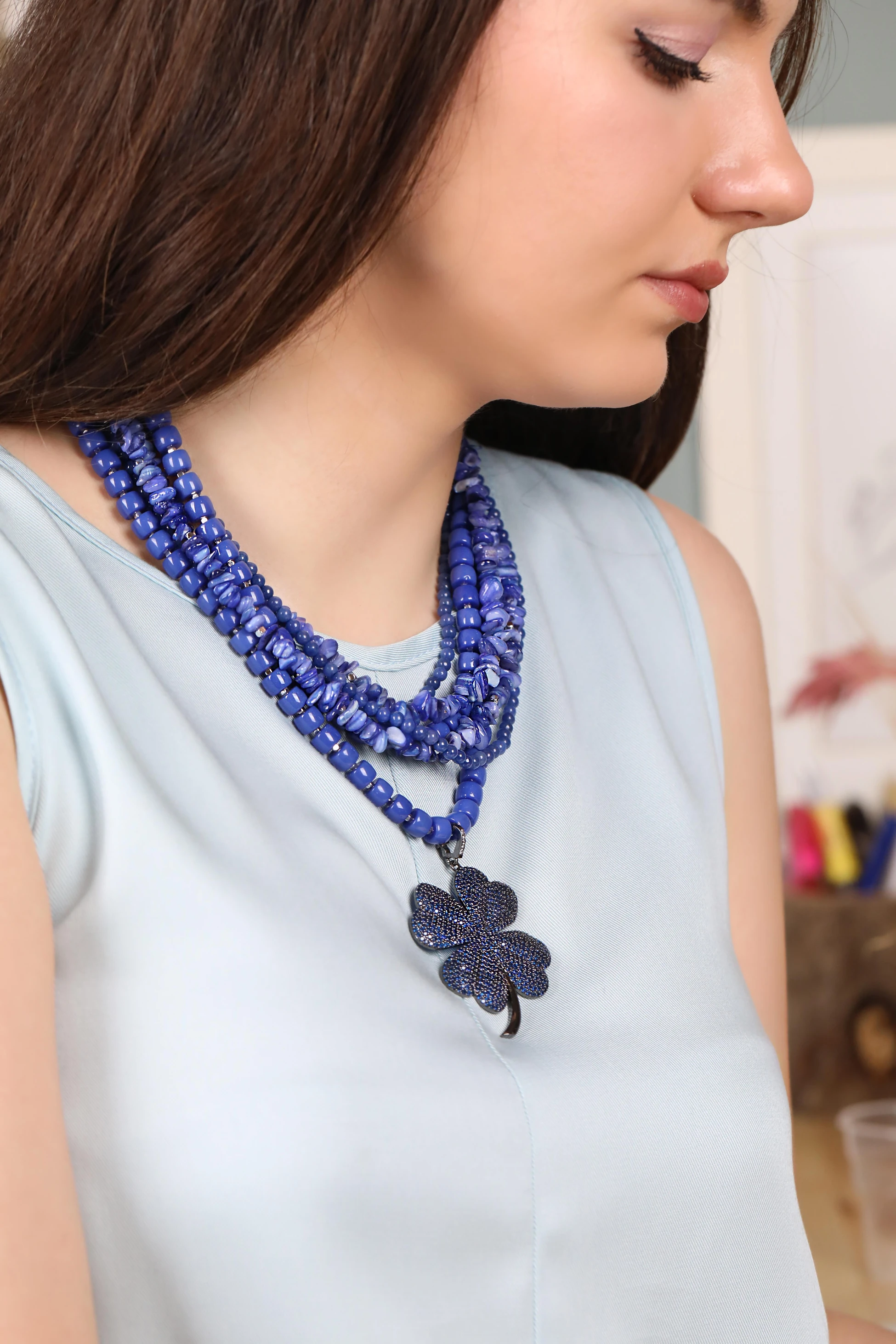 Yonca Uçlu Doğaltaş Kolye