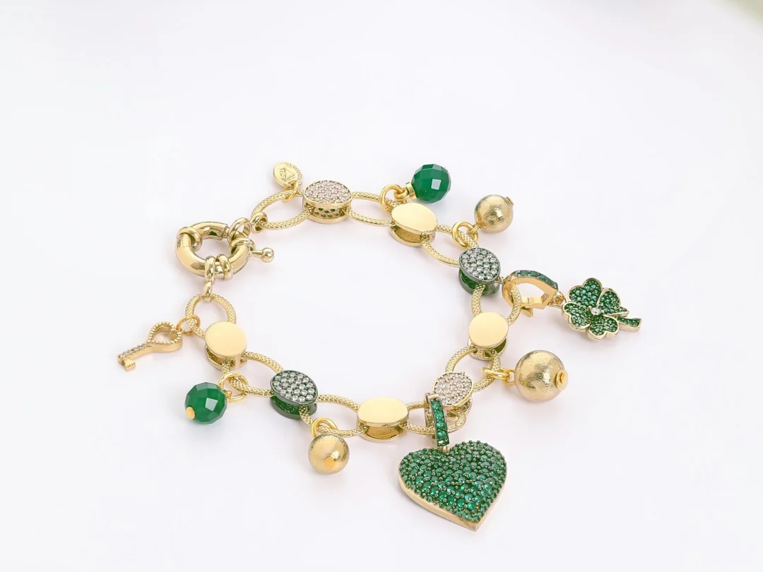 Green Heart Charm Bileklik