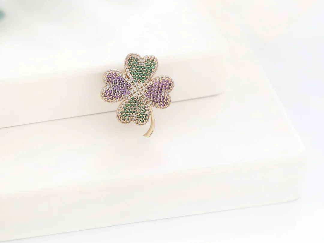 Minik Renkli Yonca Broş